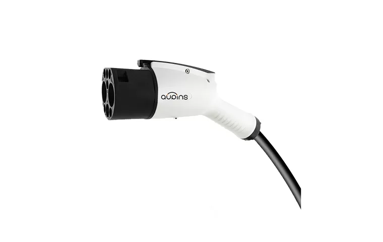 Conector de Carregamento GB/T DC de Menor Potência e Leve