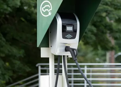 Fale sobre o sistema de carregamento de veículos elétricos.